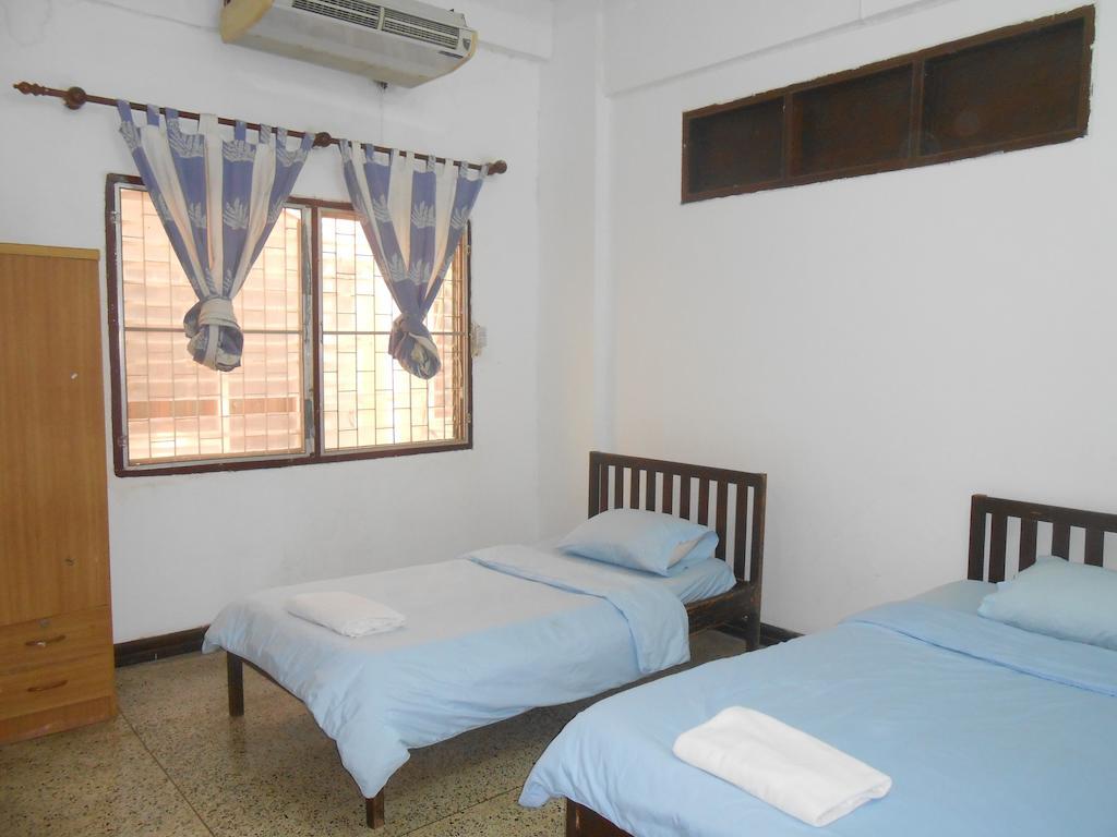 Saysouly Guesthouse Vientiane Bilik gambar